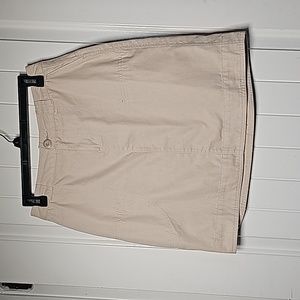 Woolrich sz 6 khaki skirt